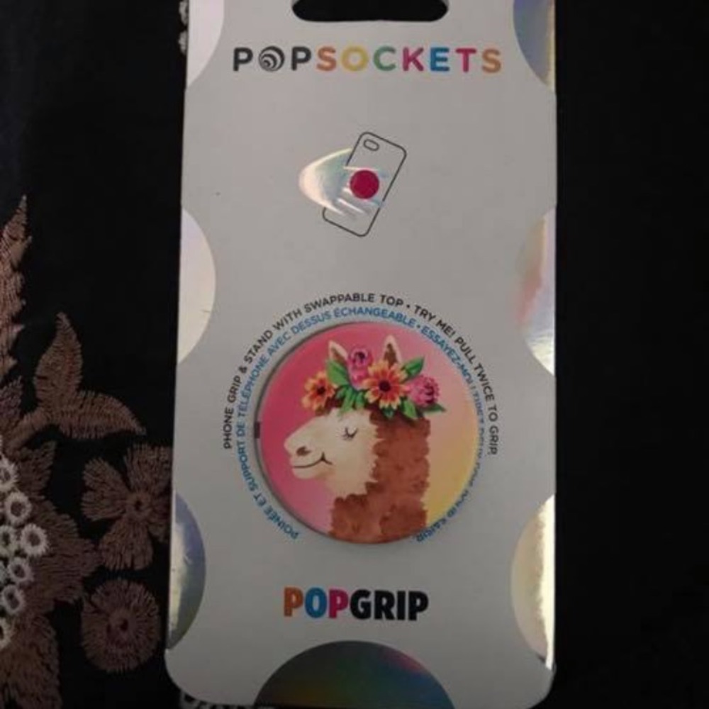 Pop socket with cute lama